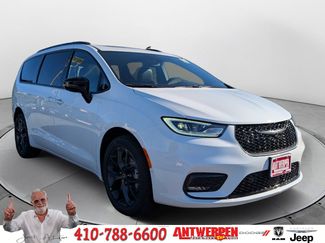 New 2026 Chrysler Pacifica Limited w/ S Appearance Package AWD/4WD video 1