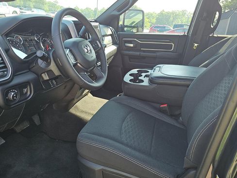 Used 2026 RAM 2500 Big Horn AWD/4WD image 8