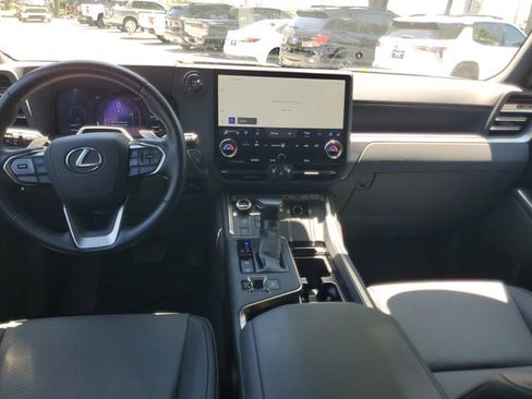 Used 2025 Lexus GX 550 w/ Accessory Package (Z1) AWD/4WD image 14