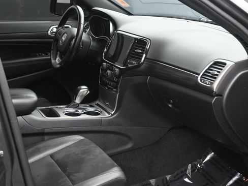 Used 2021 Jeep Grand Cherokee Laredo X image 6