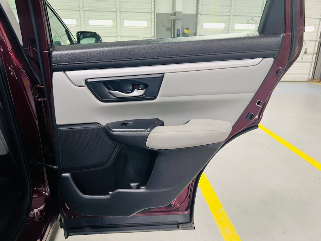 Used 2017 Honda CR-V LX image 34