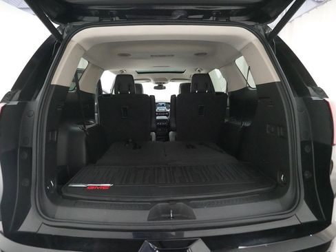 Used 2018 GMC Acadia Denali AWD/4WD image 9