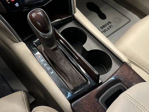 Used 2016 Cadillac XTS Premium image 14