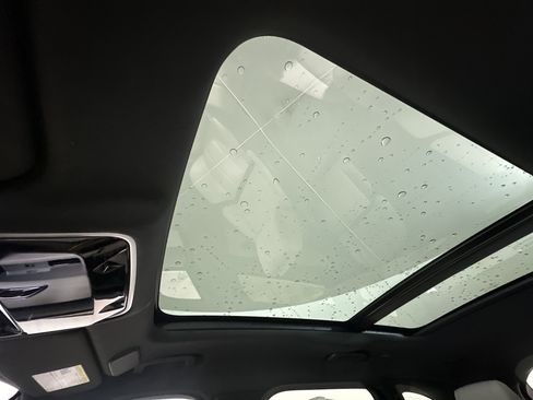 Used 2020 Land Rover Range Rover Velar R-Dynamic HSE image 21