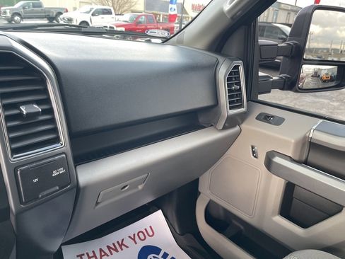 Used 2018 Ford F150 XLT w/ Equipment Group 302A Luxury image 24