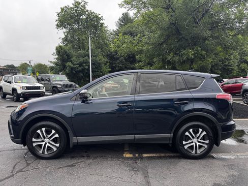 Used 2017 Toyota RAV4 LE w/ All Weather Liner Package AWD/4WD image 7