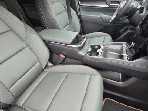 New 2027 GMC Terrain AT4 w/ Convenience Package III AWD/4WD image 9