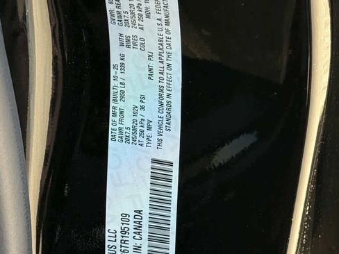 New 2026 Chrysler Pacifica Select w/ S Appearance Package image 34