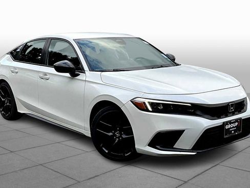 Used 2023 Honda Civic Sport image 2