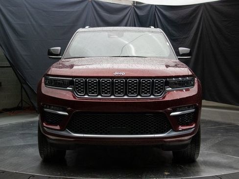 Used 2022 Jeep Grand Cherokee Summit image 4