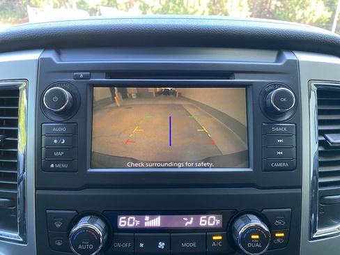 Used 2019 Nissan Titan SV w/ SV Convenience Package AWD/4WD image 27