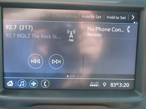 Used 2022 GMC Sierra 1500 Elevation w/ LPO, Elevation Black Package image 19