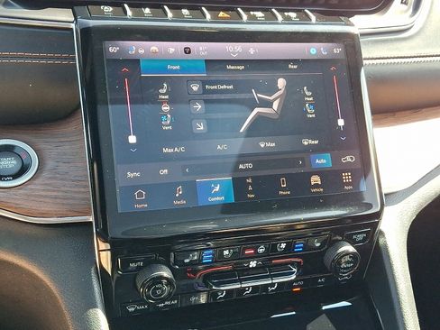 Used 2022 Jeep Grand Cherokee Summit AWD/4WD image 16