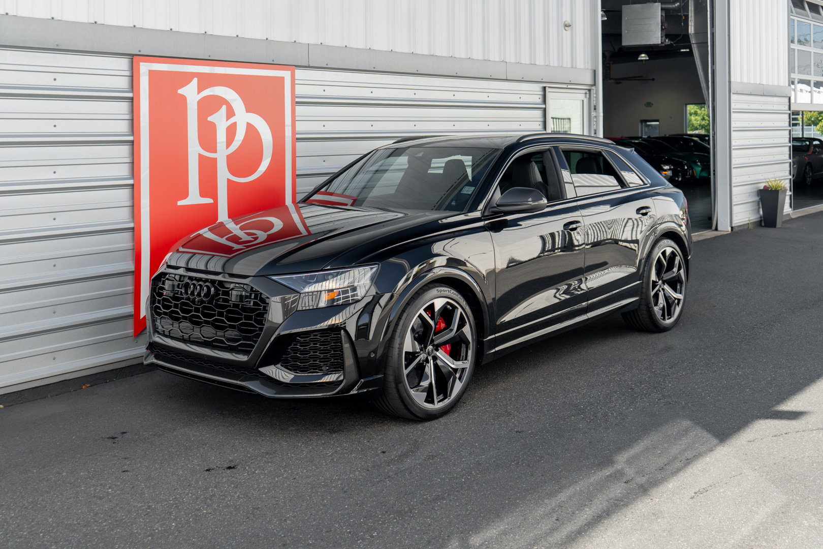 Used 2023 Audi RS Q8 AWD/4WD image 37