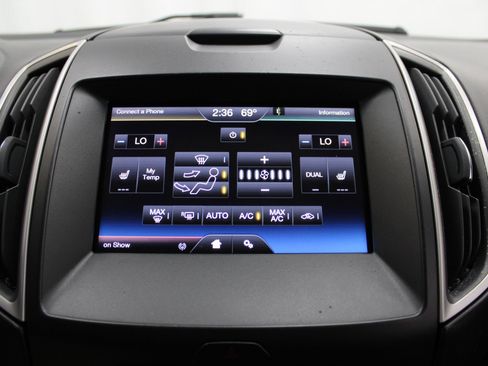 Used 2015 Ford Edge SEL w/ Equipment Group 201A AWD/4WD image 39