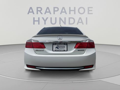Used 2014 Honda Accord Plug-In Sedan image 4