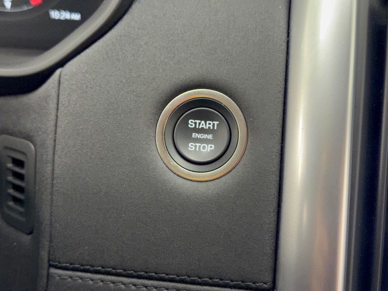 Certified 2026 Land Rover Discovery S AWD/4WD image 20