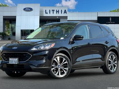 Certified 2022 Ford Escape SE w/ SE Sport Appearance Package