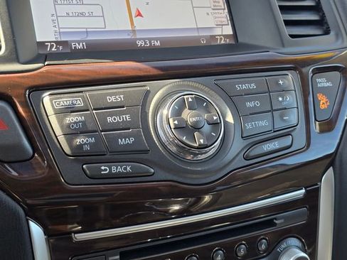 Used 2016 Nissan Pathfinder Platinum AWD/4WD image 32
