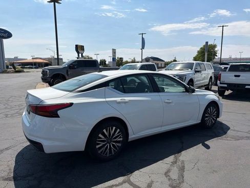 Used 2026 Nissan Altima 2.5 SV FWD image 6