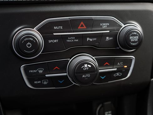 Used 2022 Dodge Charger R/T w/ Plus Group image 29