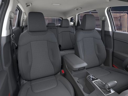 Certified 2025 Kia Sportage LX image 15