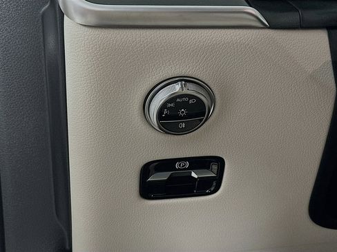 Used 2026 Mercedes-Benz GLC 300 GLC 300 image 10