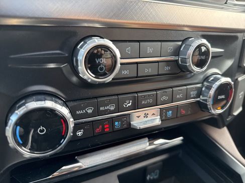 Used 2024 Ford F450 King Ranch w/ Chrome Package image 21