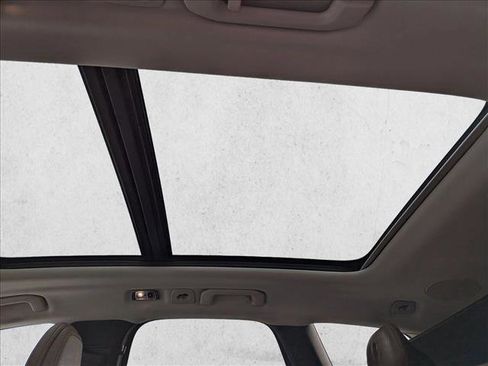 Used 2019 Volvo XC60 T5 Inscription w/ Protection Package Premier image 23