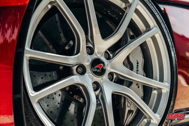 Used 2016 McLaren 570S Coupe RWD image 3