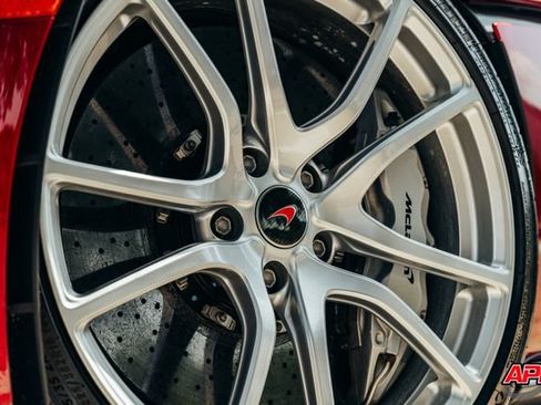 Used 2016 McLaren 570S Coupe RWD image 3