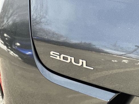 Used 2023 Kia Soul LX w/ Option Group 015 image 11