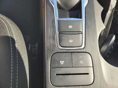 Certified 2025 Ford Escape Active image 25