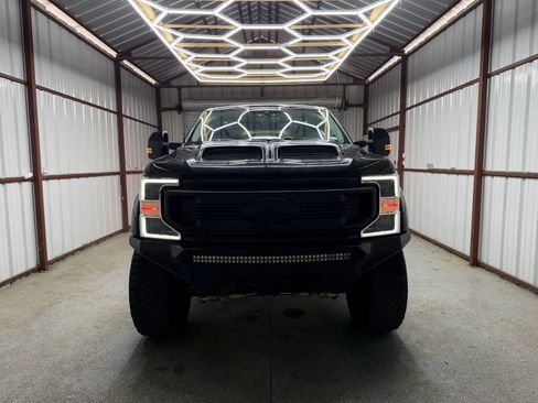 Used 2020 Ford F250 Lariat w/ Lariat Ultimate Package AWD/4WD image 2