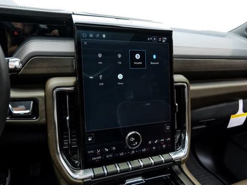 Used 2026 GMC Yukon XL Denali Ultimate AWD/4WD image 41