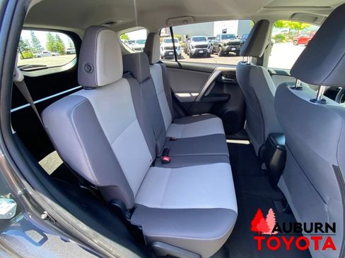 Used 2014 Toyota RAV4 XLE AWD/4WD image 18