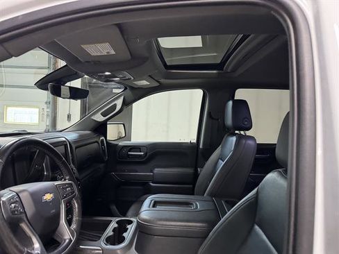Used 2021 Chevrolet Silverado 1500 LTZ w/ LTZ Premium Package AWD/4WD image 14