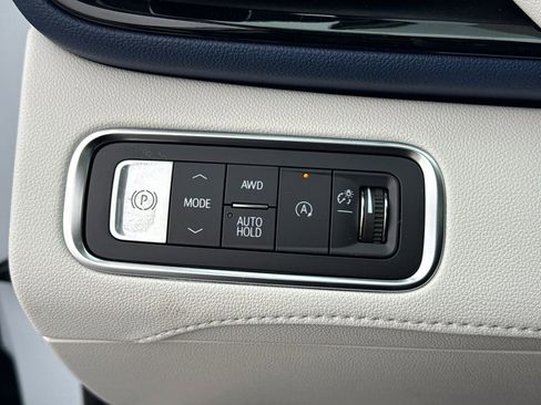 New 2026 Buick Enclave Avenir w/ Super Cruise Package AWD/4WD image 21