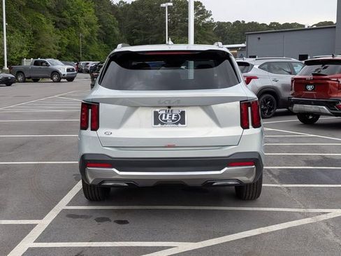 New 2026 Kia Sorento S FWD image 4