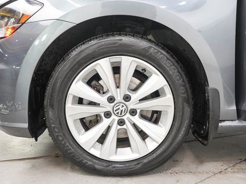 Used 2018 Volkswagen Golf SE FWD image 27
