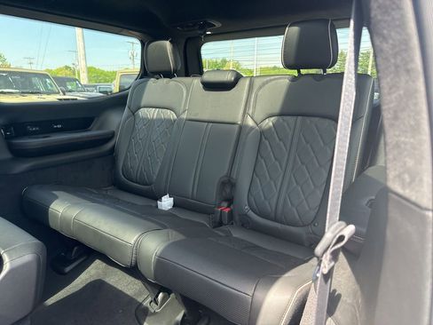 New 2026 Jeep Grand Wagoneer Summit AWD/4WD image 28