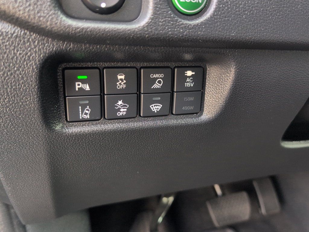 Used 2025 Honda Ridgeline Black Edition image 16