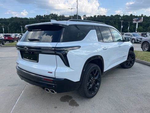 New 2026 Chevrolet Traverse RS w/ LPO, Floor Liner Package image 11