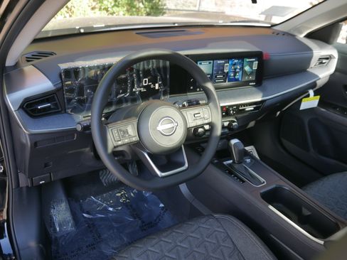 New 2026 Nissan Kicks SV w/ SV Premium Package image 4