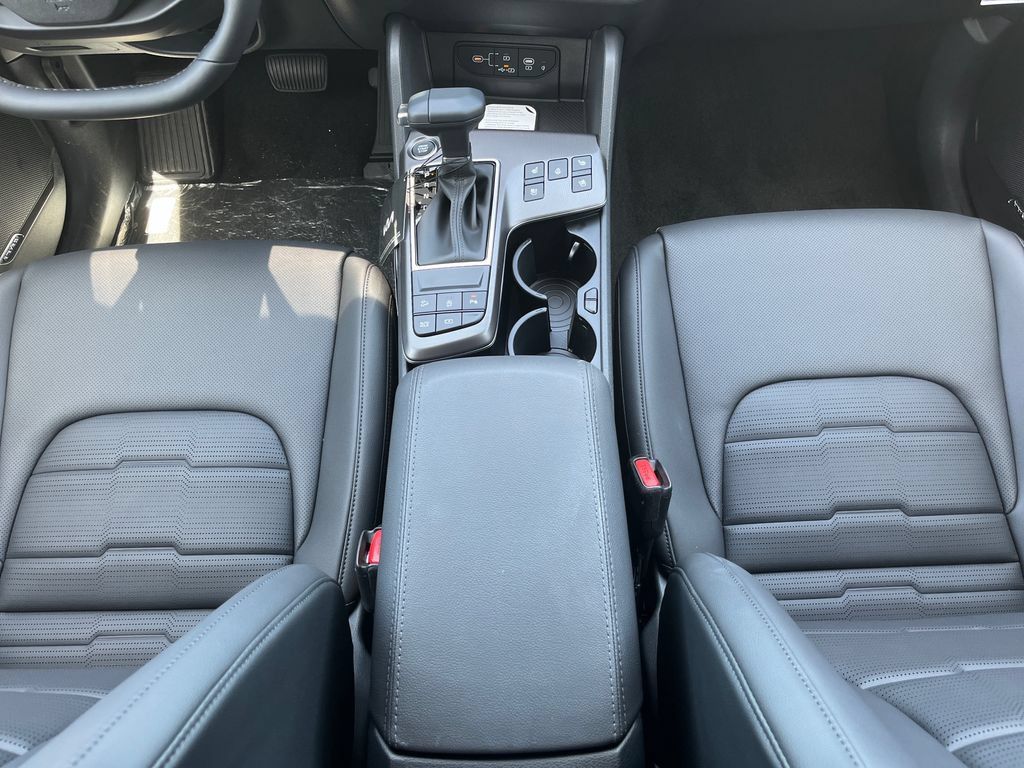 New 2026 Kia Sportage SX FWD image 36