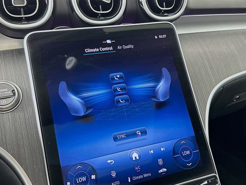 Used 2025 Mercedes-Benz C 300 Sedan image 16