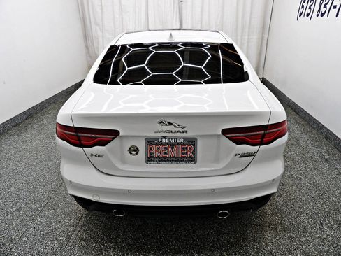 Used 2020 Jaguar XE S image 5