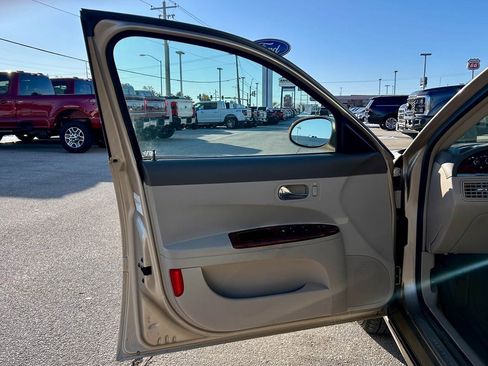 Used 2005 Buick LaCrosse CXL w/ Gold Convenience Package image 11