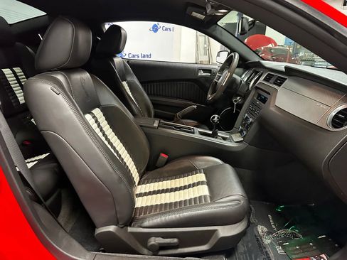 Used 2011 Ford Mustang Shelby GT500 w/ SVT Performance Pkg image 15