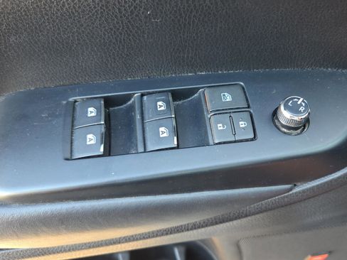 Used 2019 Toyota Highlander Limited image 35